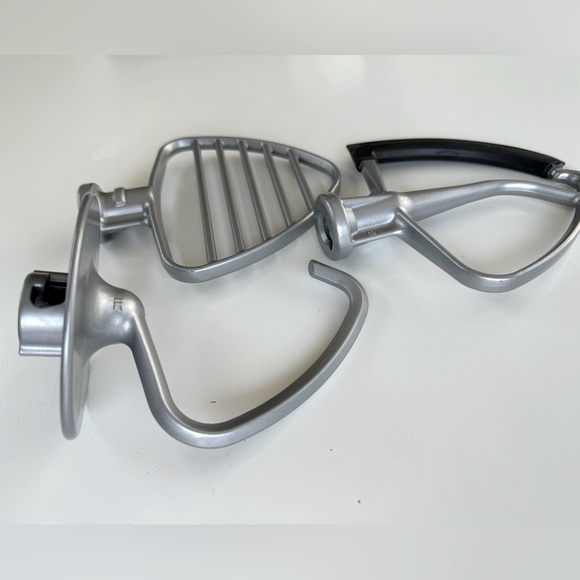 KitchenAid brand beater set for tilt head 5 qt mixer. Set of 3. - Picture 3 of 11